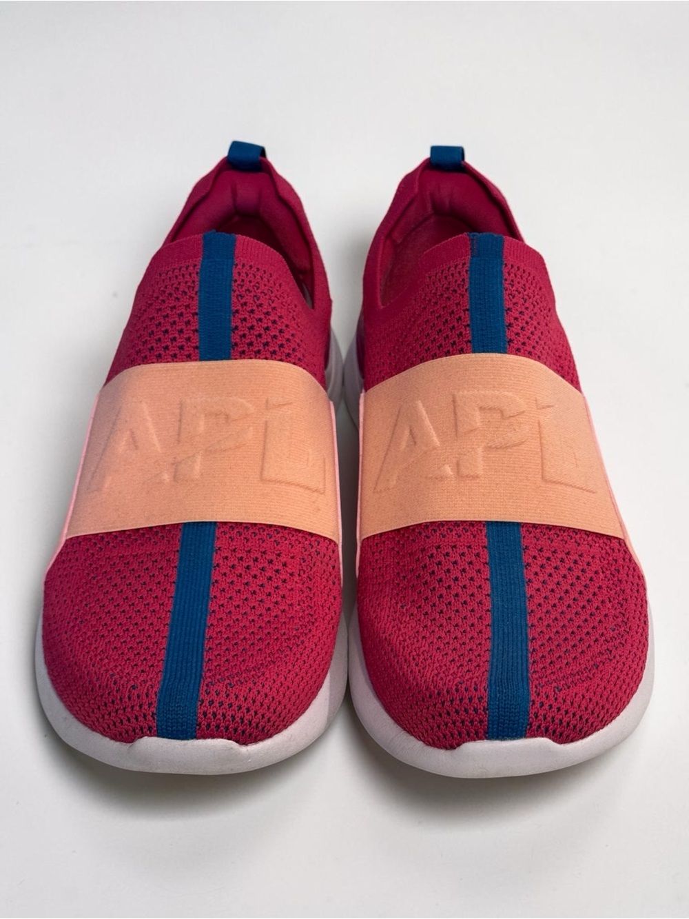 Women's APL techloom bliss sneakers in parade osiana rose racer